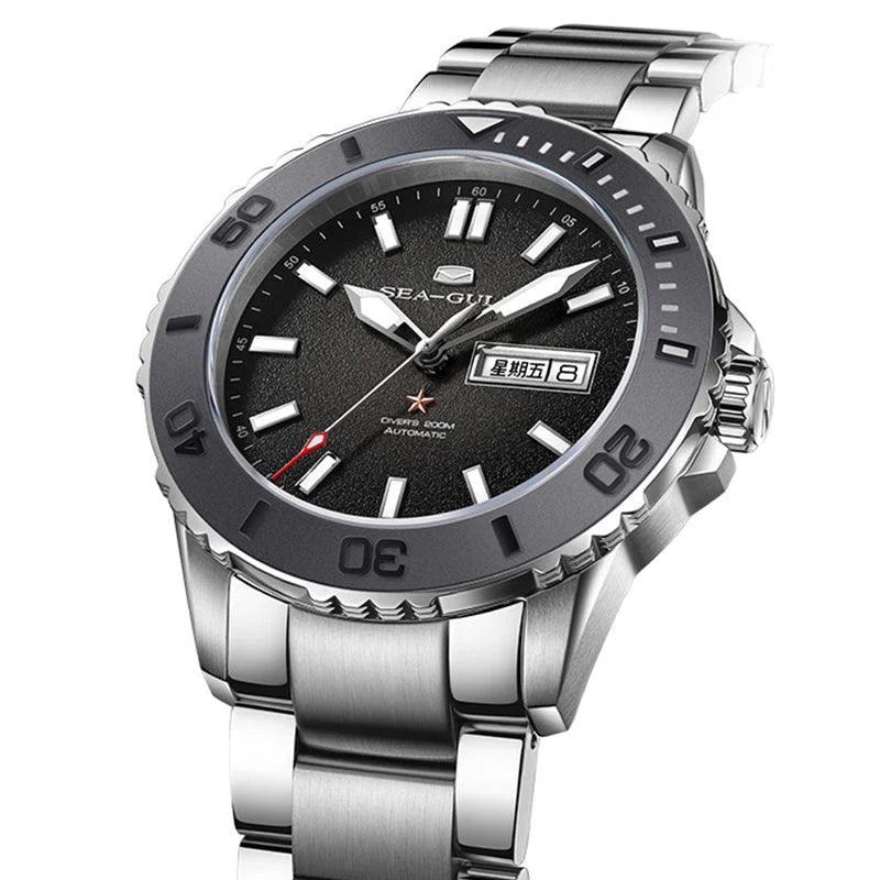 Ocean Series 200m Waterproof Sparkling Dial Ceramic Bezel Diving Watch 44mm