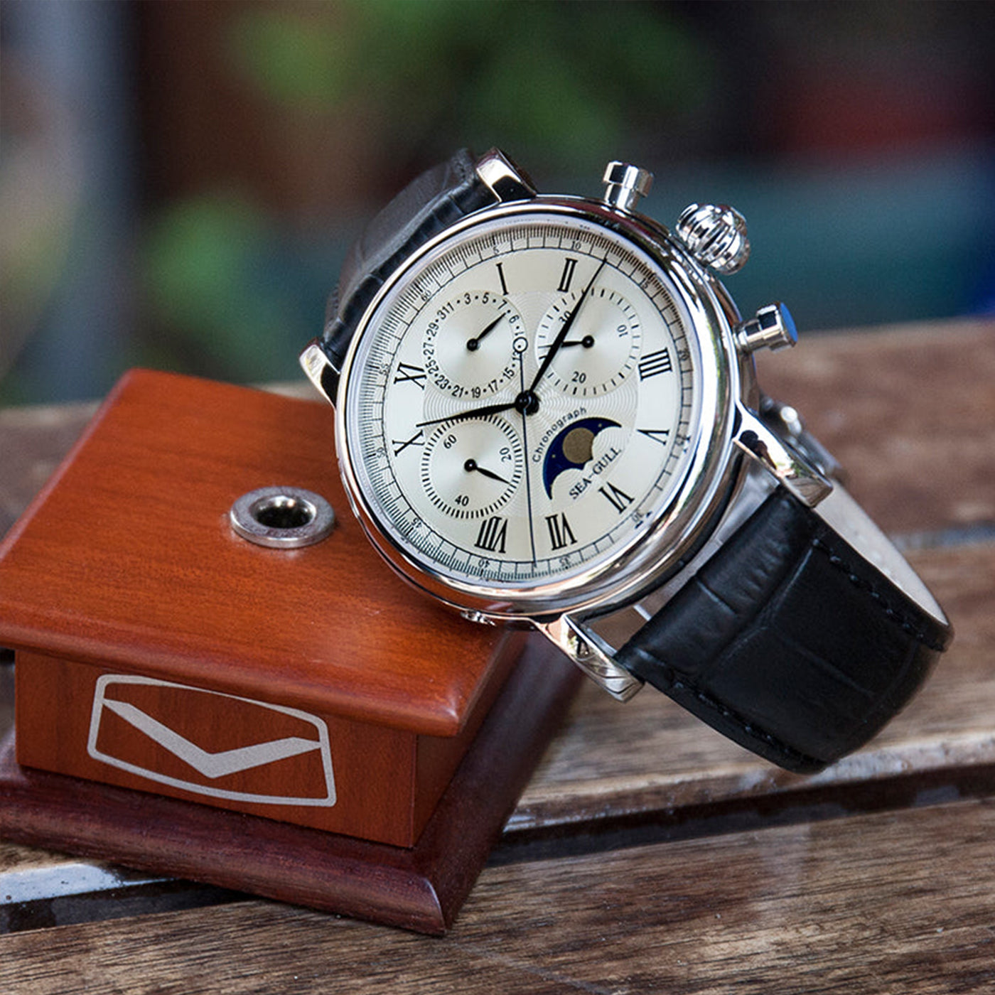 Sea-Gull M199S Classic Chronograph Watch | ST1908 Hand-Winding Mechanical Movement with Moonphase & Date
