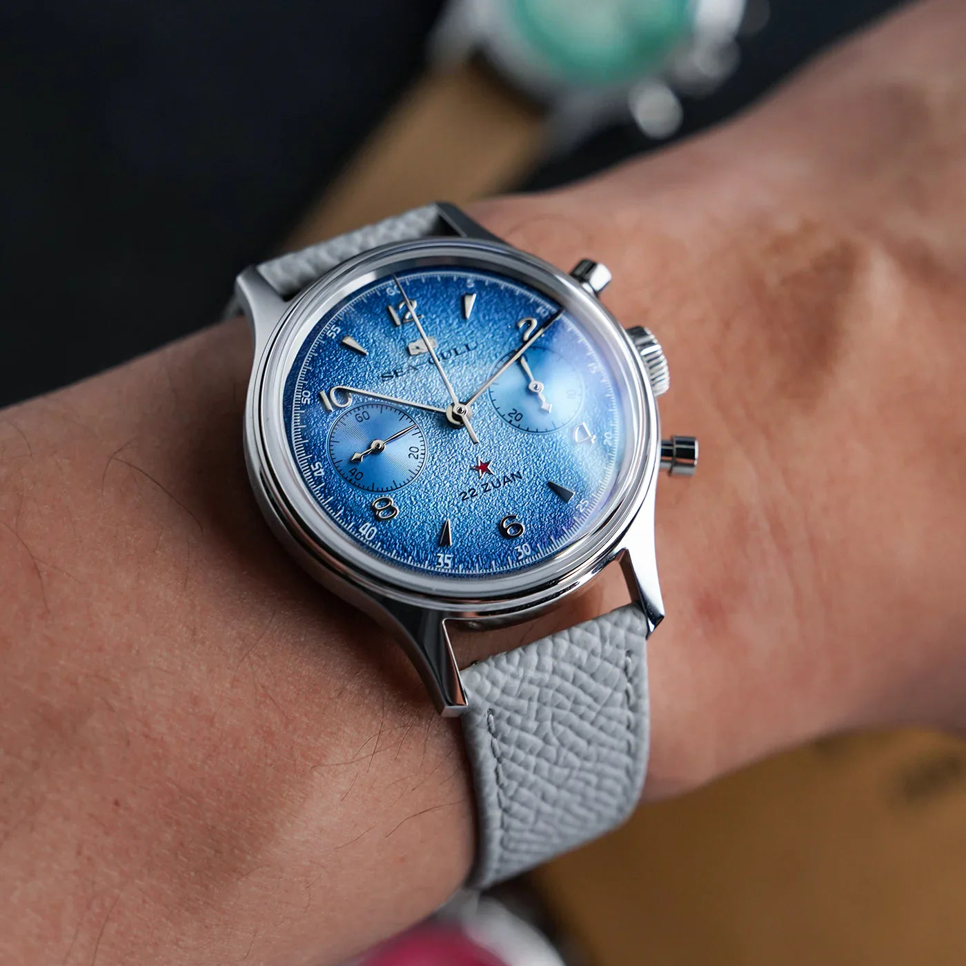 3_a46eb9cc-c0d3-4313-8335-99435a582322 - Sea-Gull Watch Boutique 3_a46eb9cc-c0d3-4313-8335-99435a582322